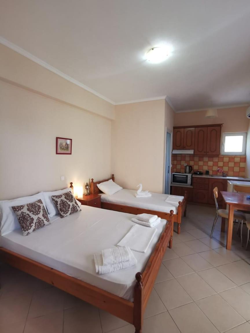 Brb Rooms Himare Quarto foto